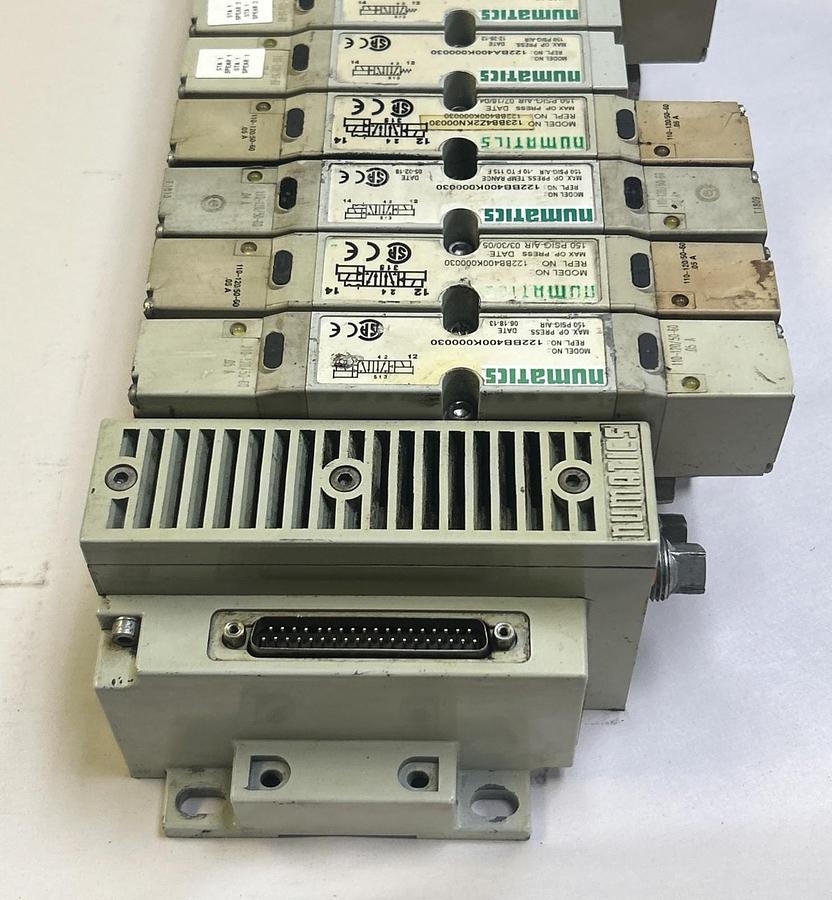Used NUMATICS,N/A,FOURTEEN STATION MANIFOLD VALVE ASSELMBLY