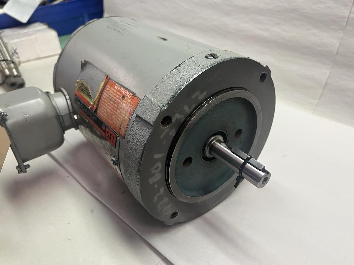 Used RELIANCE,P56H3831P-XP,SXT MOTOR 1/3HP 1725RPM 3PH FB56C