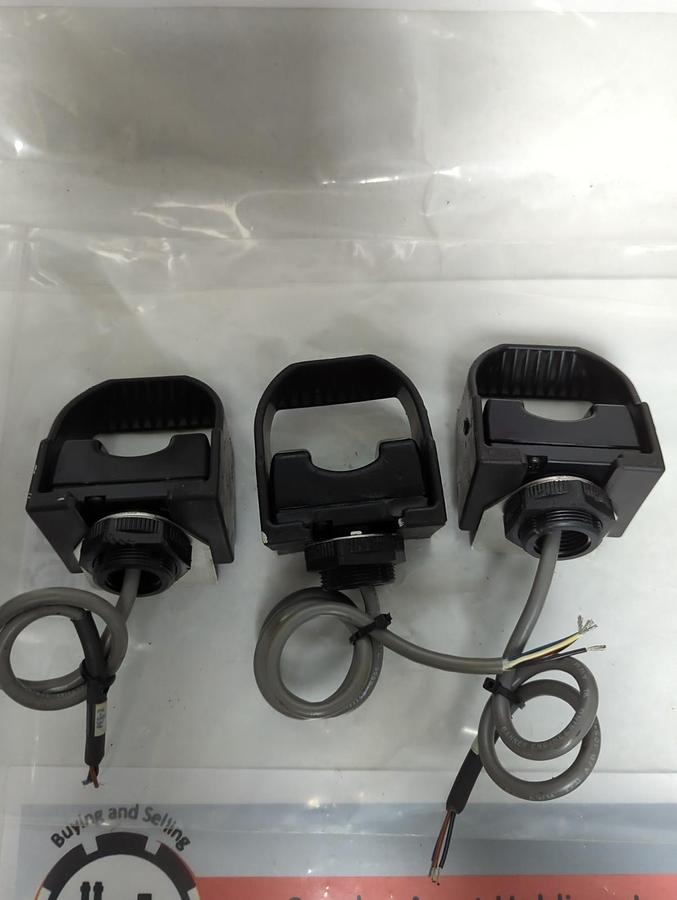 Used BANNER,OTBVP6,OPTICAL PALM TOUCH SENSOR LOT OF 3 PRE-OWNED