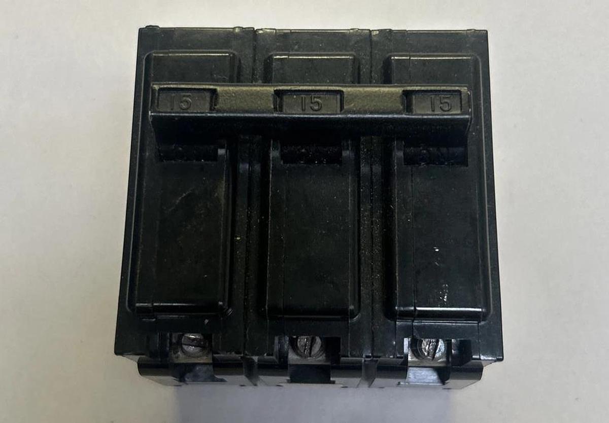 Used ITE,QP3-B015,CIRCUIT BREAKER 15A 240V 3P