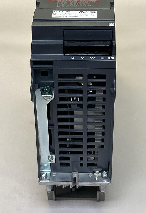 Used MITSUBISHI,MDS-DH-V1-80W,AC SERVO DRIVE 7.0KW