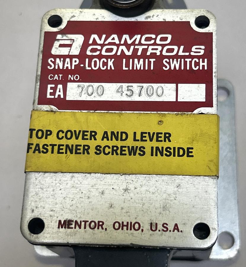 NAMCO,EA70045700,SNAP LOCK LIMIT SWITCH NOS