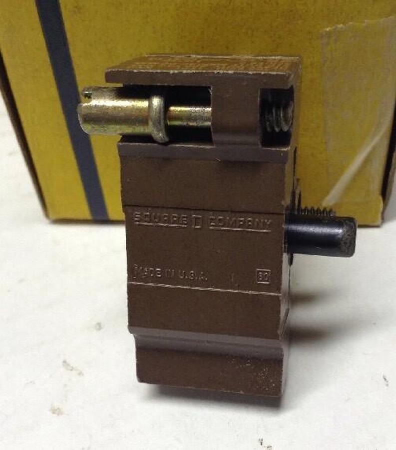Square D,KA-3,Series C Contact Block