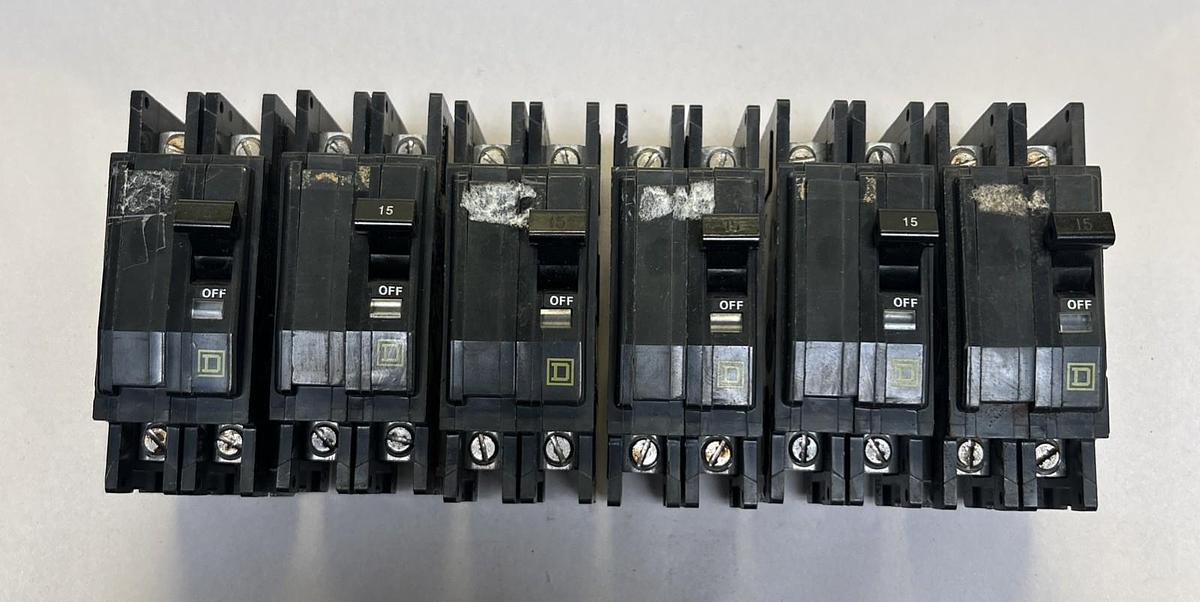 Used SQUARE D,QOU215,CIRCUIT BREAKER 15A 120/240V 2P LOT OF 6