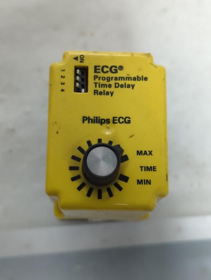 Used ECG,RLY4945,PROGRAMMABLE TIME DELAY .1SEC TO 120 MIN 10 AMP PRE-OWNED