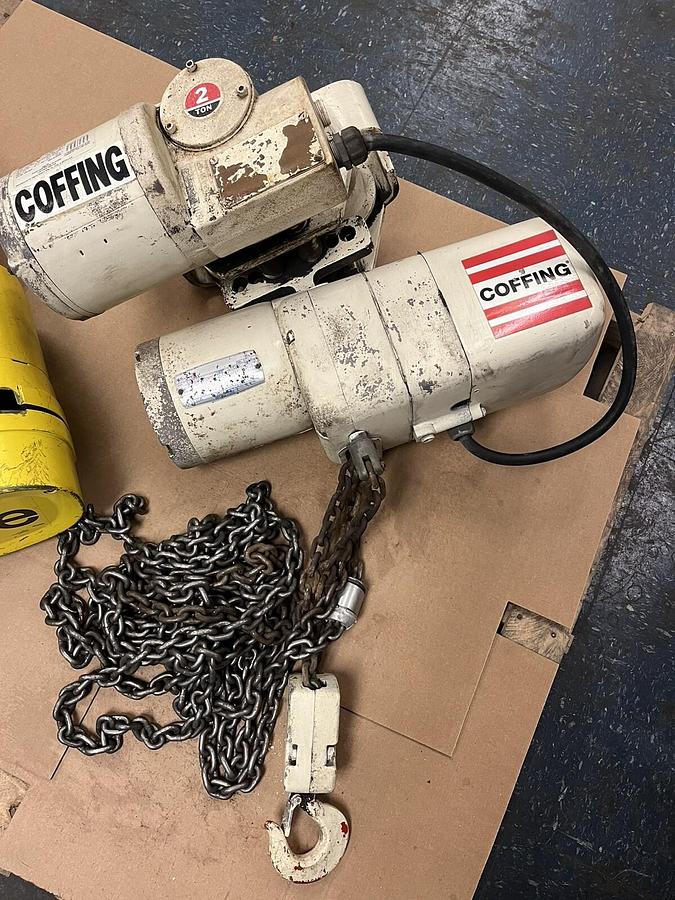 Used COFFING,ELCMT-4008-3,ELECTRIC HOIST 2 TON 3PH 8 FPM 15' CHAIN NO PENDANT