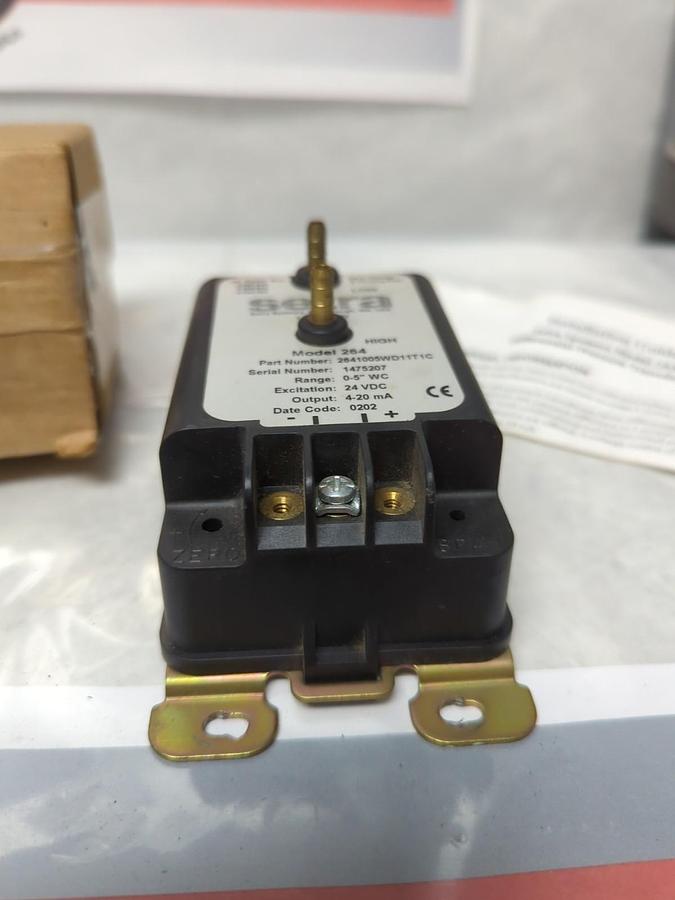 SETRA,26410R5WD11T1C,PRESSURE TRANSDUCER 24VDC NOS