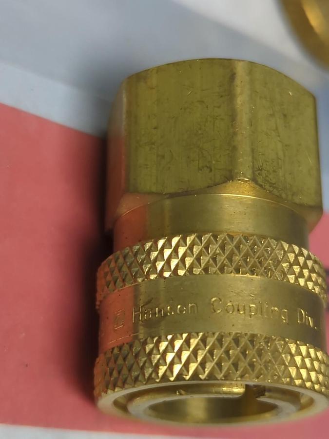 Used HANSEN,3-ST,QUICK DISCONNECT COUPLING 3/8 INCH FEMALE LOT OF 3 PRE-OWNED