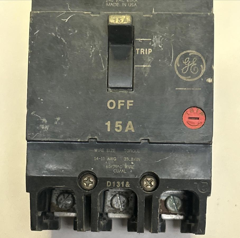 Used GENERAL ELECTRIC,TEY315,CIRCUIT BREAKER 15A 277V 3P