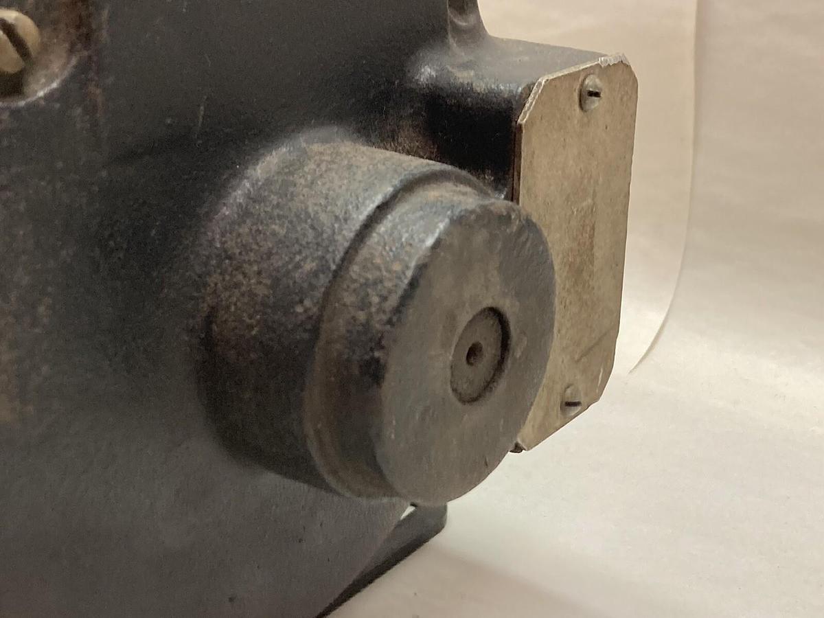 Used General Electric,5BC42AB1834C,Tachometer Generator 1000rpm 100v