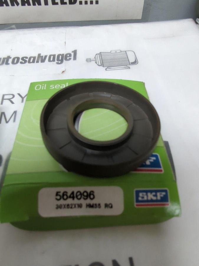 SKF,564096,OIL SEAL 30X62X10 LOT OF 2 NOS
