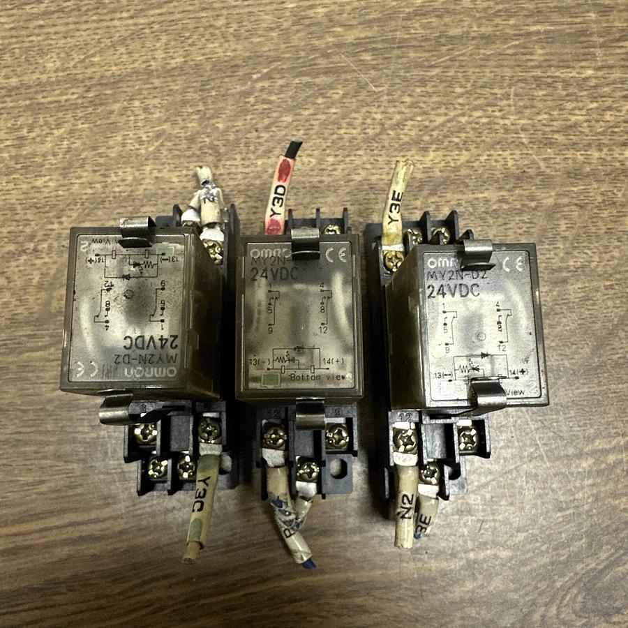 Used Omron,MY2N-D2,24VDC Relay With Base  LOT of 3