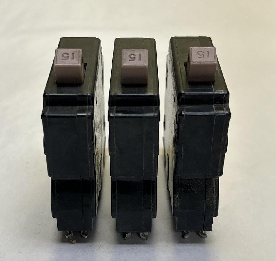 Used CUTLER-HAMMER,CH115,CIRCUIT BREAKER 15A 120/240V 1P LOT OF 3
