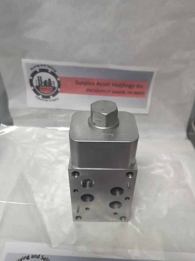SUN HYDRAULICS,DKT 9BD9 K1,MANIFOLD VALVE BLOCK NOS