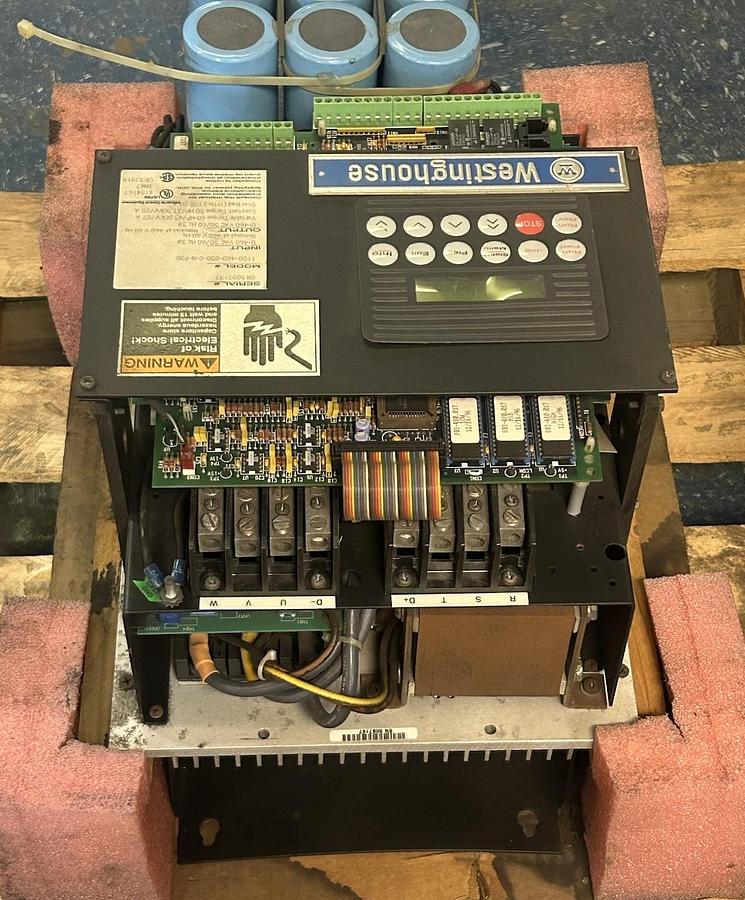 Used WESTINGHOUSE UNICO,1100-460-050-C-N-F00,DRIVE AC FLUX VECTOR 60HP 460VAC