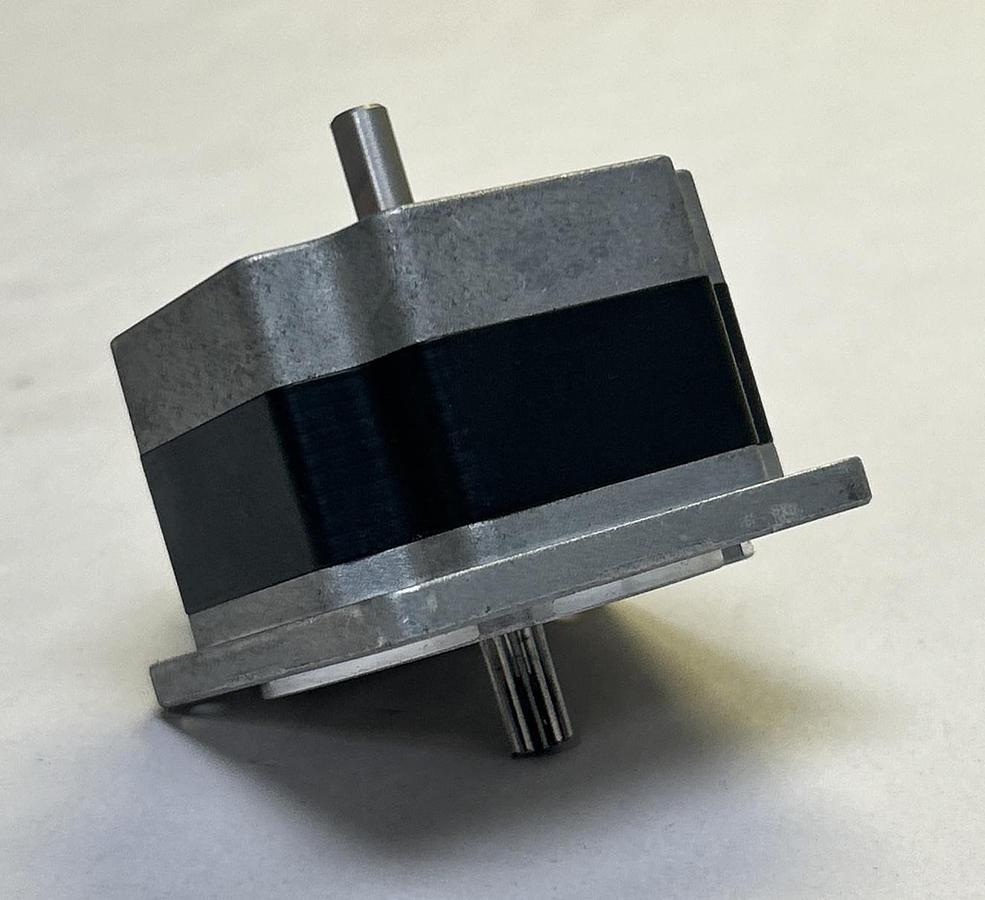 Used ORIENTAL MOTOR,PK264B2-SG18,STEPPER MOTOR