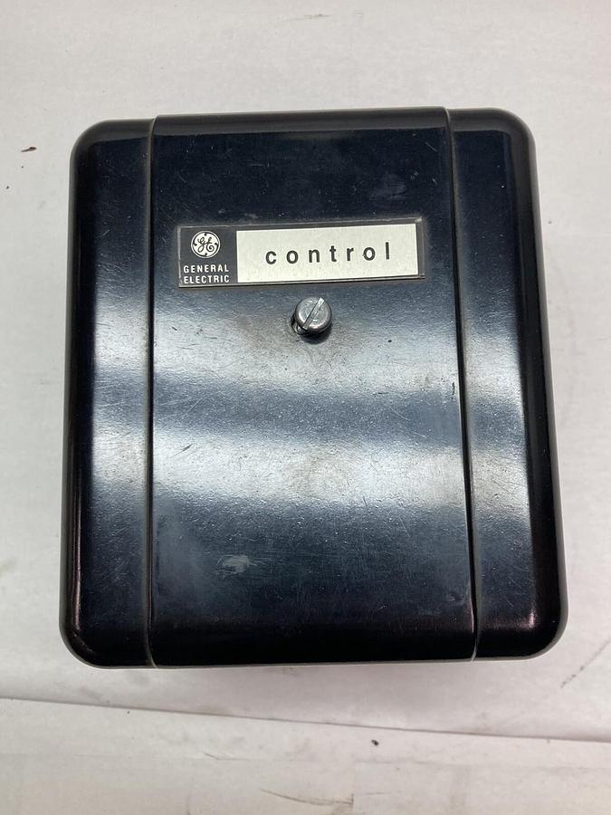 General Electric,CR28 40-1740A4,Time Delay Relay