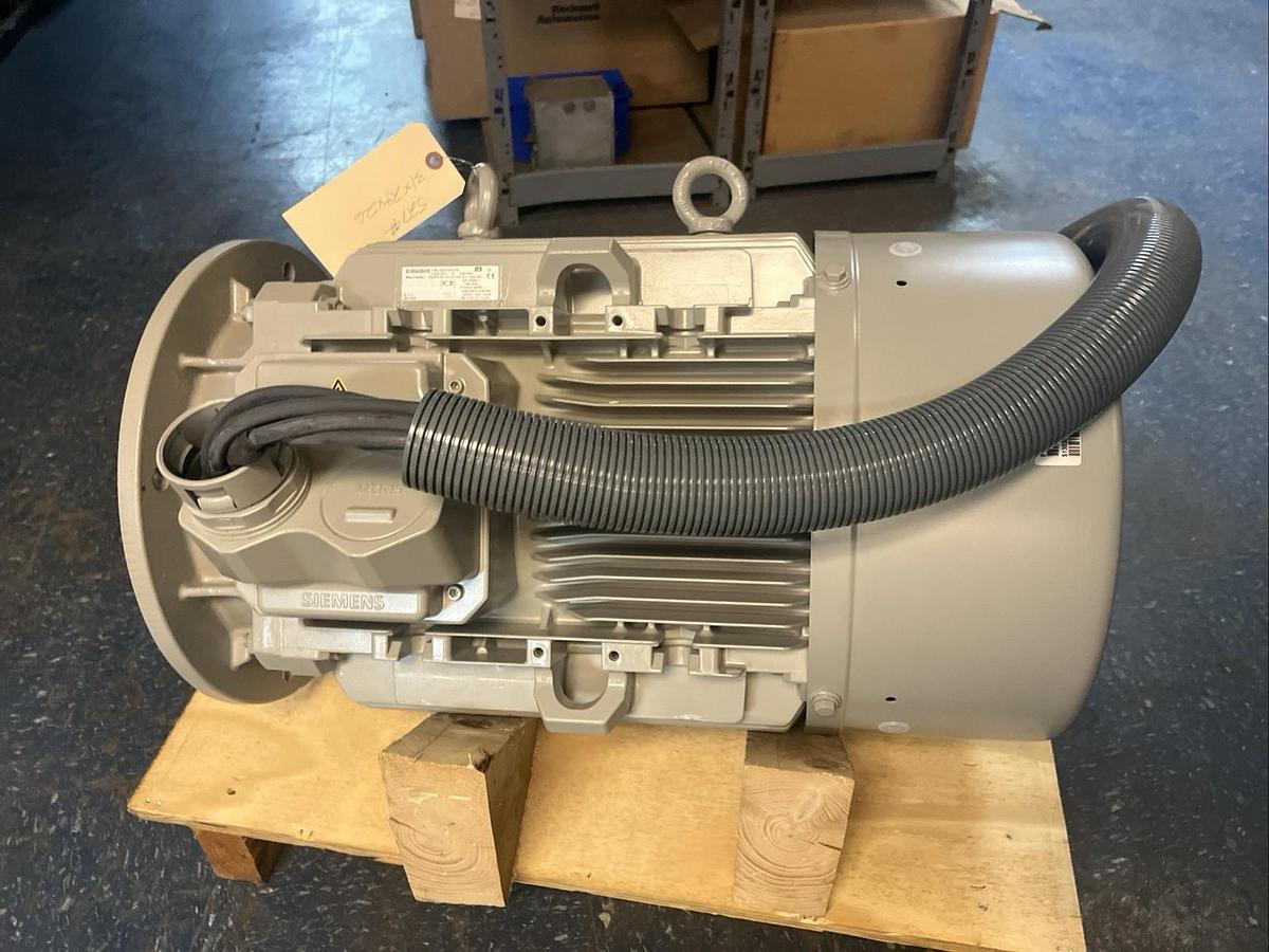 SIEMENS,1LA92072XA91-ZT00,MOTOR 37kW 440/480V 3PH 3560RPM 200L