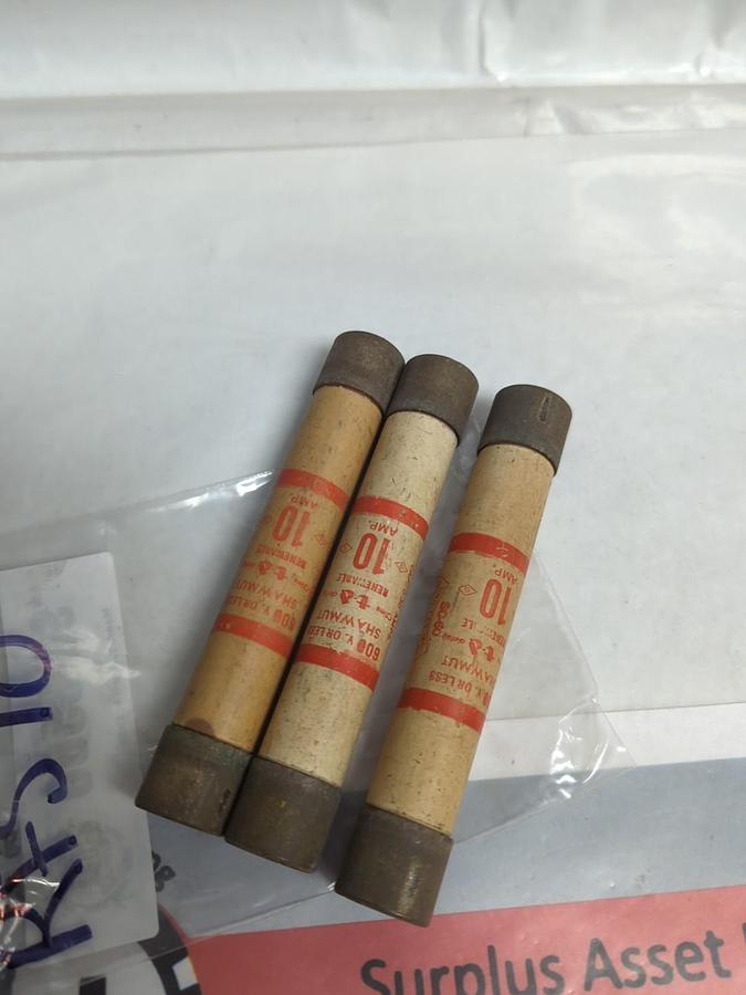 GOULD SHAWMUT,RFS10,RENEWABLE 10 AMP FUSE LOT OF 3 PRE-OWNED