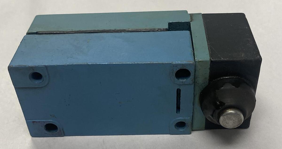 Used Honeywell Micro Switch,LSZ7E1A,Limit Switch
