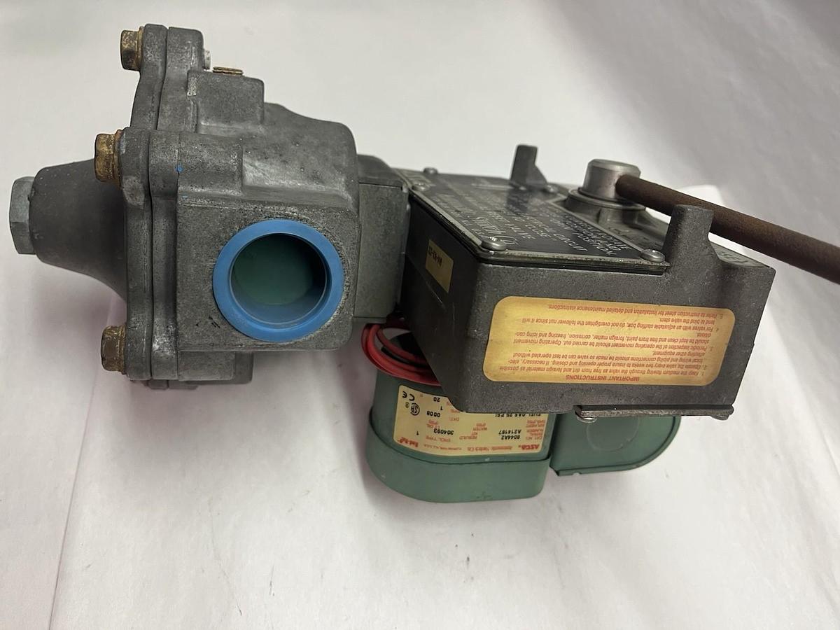 Used ASCO,8044A2,MANUAL RESET SOLENOID FUEL GAS VALVE 120V 1"
