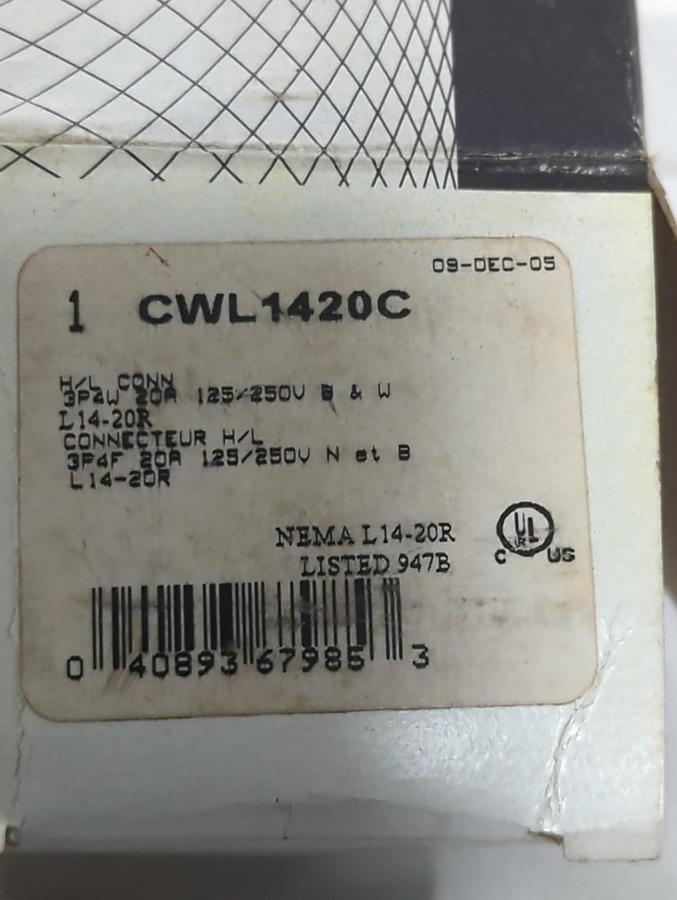 COOPER,CWL1420C,CONNECTOR 20A 125/250V NEMA SIZE L14-20R NOS