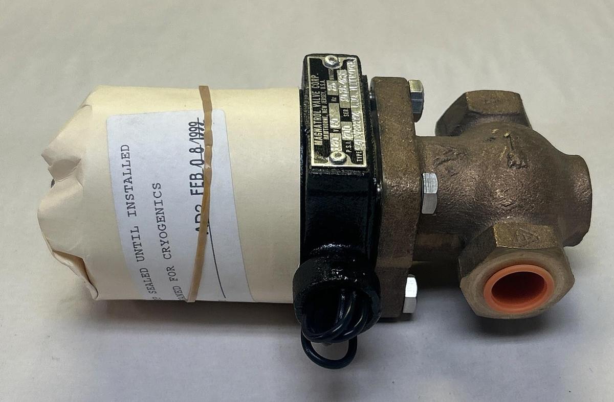 MAGNATROL VALVE,14LV32YZ,SOLENOID VALVE 200PSI NOS