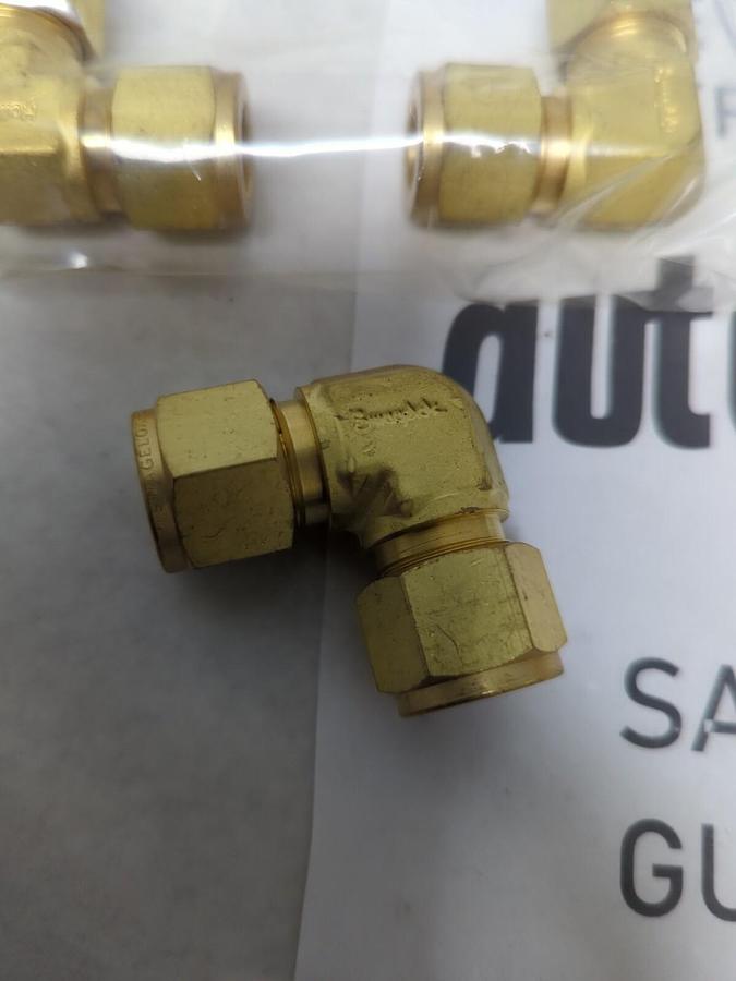 SWAGELOK,B-810-9,1/2T UNION ELBOW LOT OF 3 NOS