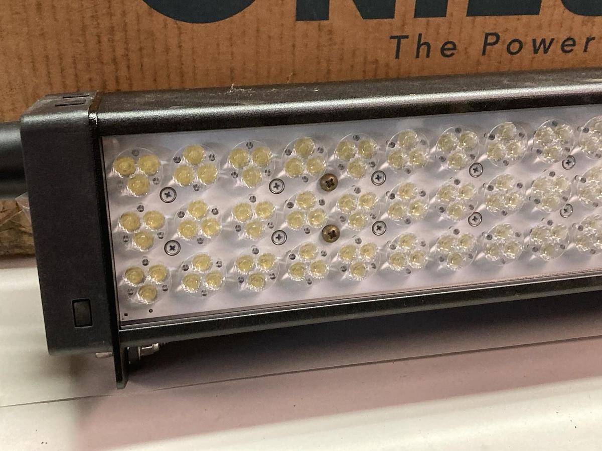 Unilux,Model 500 03-1239-500,LED2000 Series Stroboscopic Light Fixture