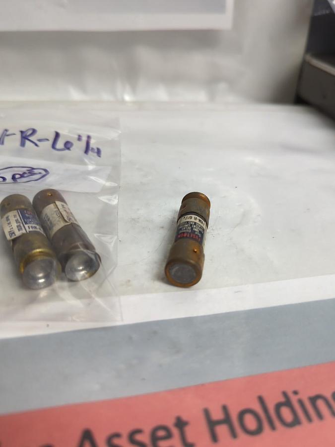 Used COOPER BUSSMANN,FRN-R-6-1/4,FUSETRON 6-1/4 AMP FUSE LOT OF 3 PRE-OWNED
