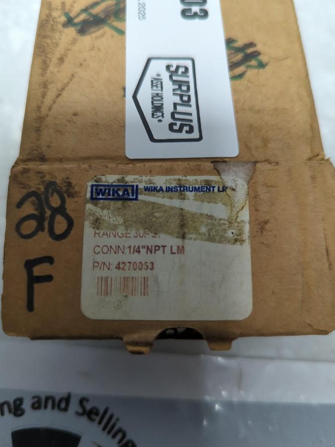 WIKA,4270053,PRESSURE GAUGE 30PSI 1/4 IN BOTTOM CONNECTION NOS