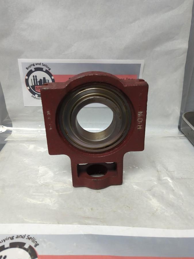 NEW DEPARTURE NDH,UE 2-1/4,TAKE-UP BEARING 2-1/4 INCH BORE 99AE204 NOS