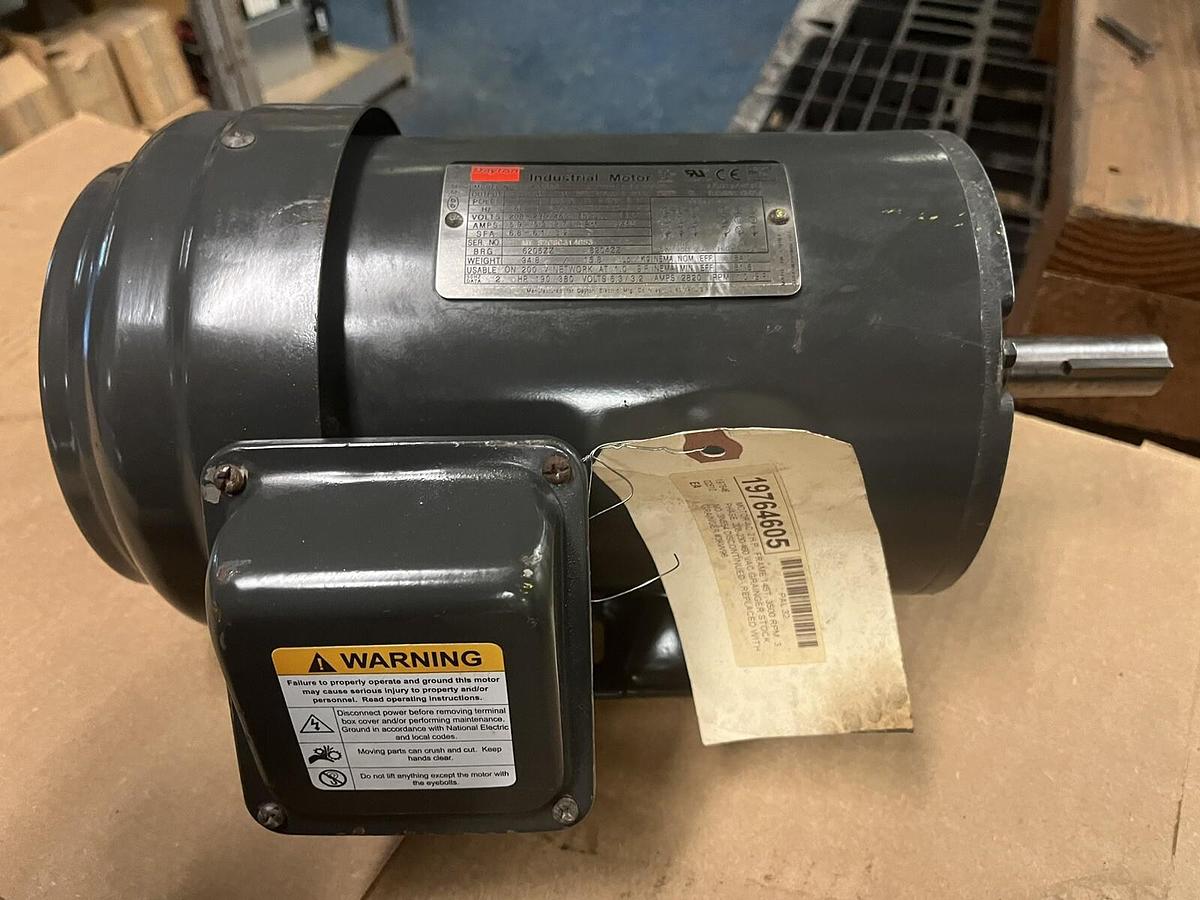Used DAYTON,3KW96G,MOTOR 2HP AEGANE 3460RPM 3PH 145T