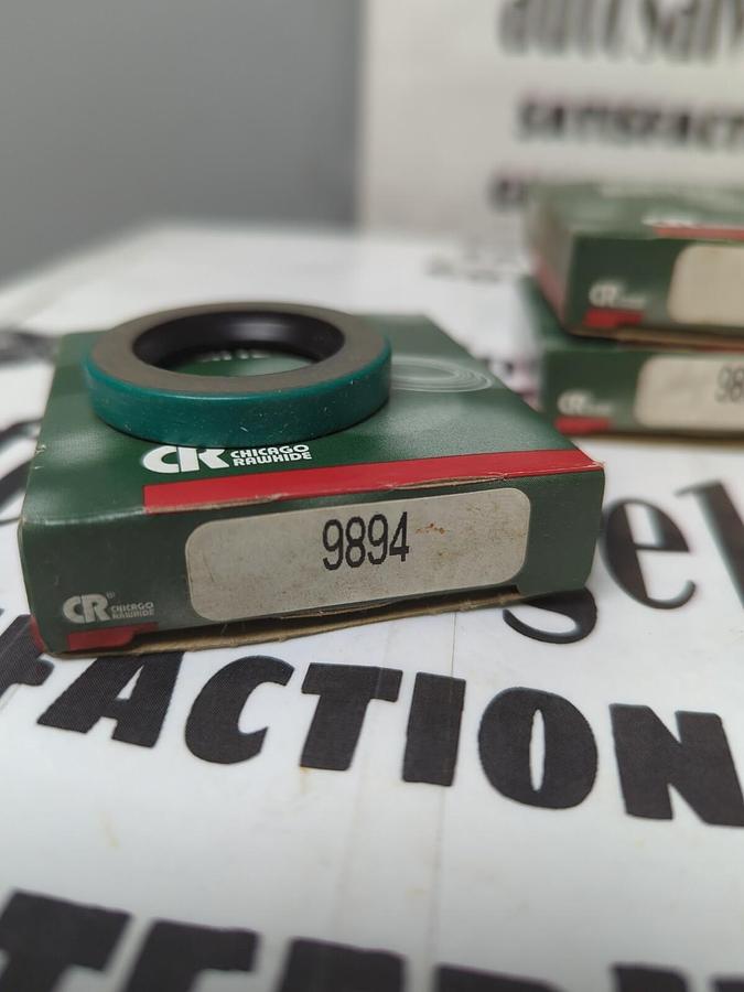 CHICAGO RAWHIDE,9894,OIL SEALS LOT OF 5 NOS