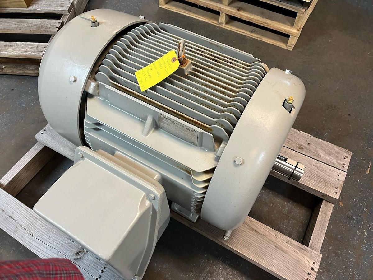 SIEMENS,1LE242130B112AA3,MOTOR SD100-1EEE 60HP 1780RPM 3PH 364TS