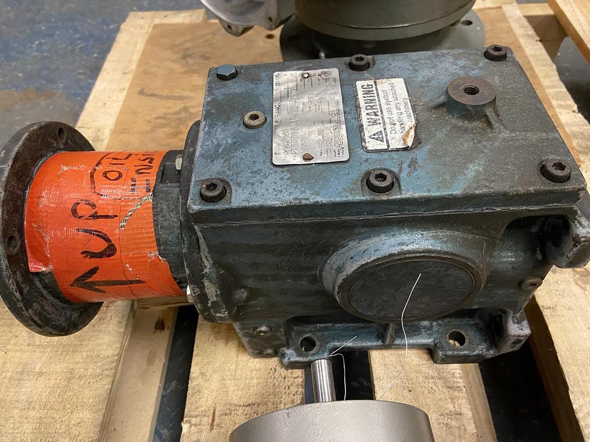 Used Sew Eurodrive,S62LP143,GEAR REDUCER Ratio 110.92 Torque 3410Lb in