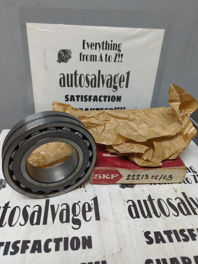 SKF,22213CC/C3,SPHERICAL ROLLER BEARING 65MMX120MMX31MM NOS