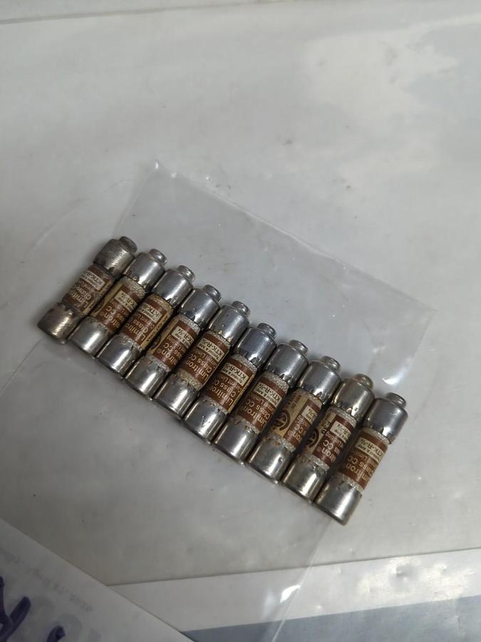 Used COOPER BUSSMANN,KTK-R-3/4,LIMITRON 3/4 AMP FUSE LOT OF 10 PRE-OWNED