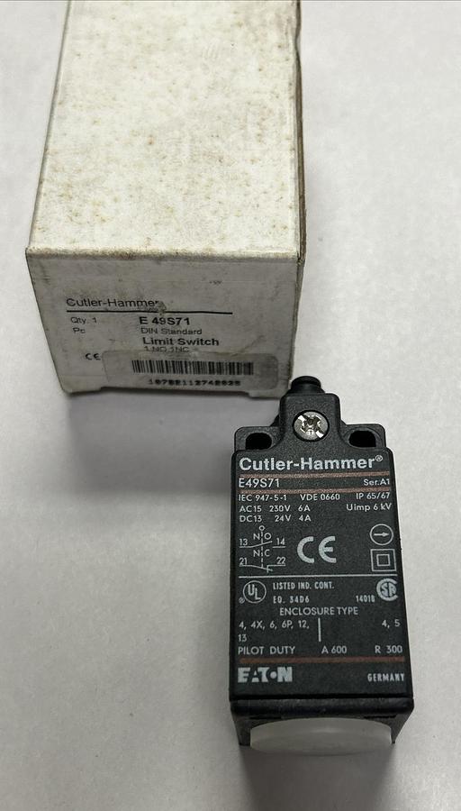 Used CUTLER HAMMER,E49S71,LIMIT SWITCH NEW