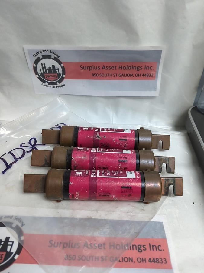 Used LITTELFUSE,IDSR200,INDICATOR 200 AMP FUSE LOT OF 3 PRE-OWNED