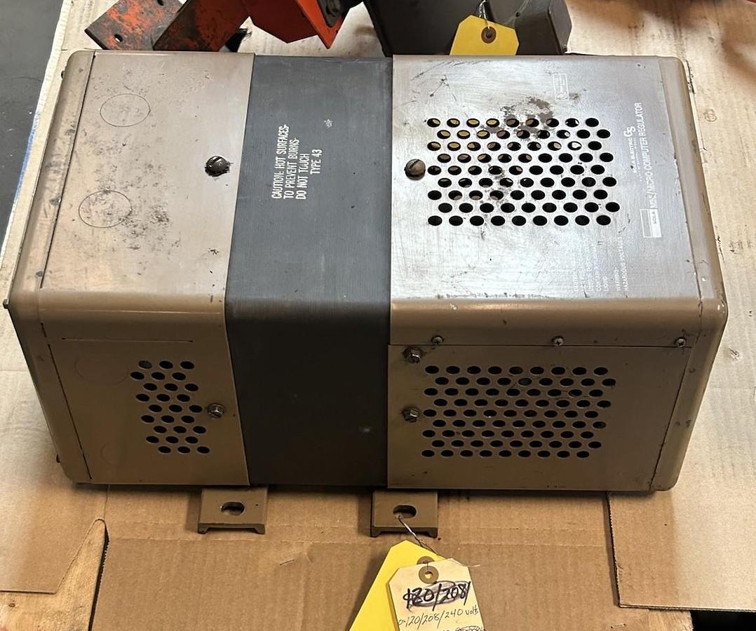 Used SOLA,TYPE 43,MINI/MICRO COMPUTER REGULATOR 1PH 3000VA