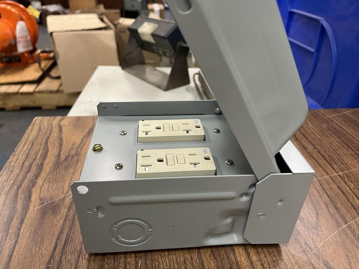 MIDWEST,U011010,Outdoor Power Outlet 20A 120V