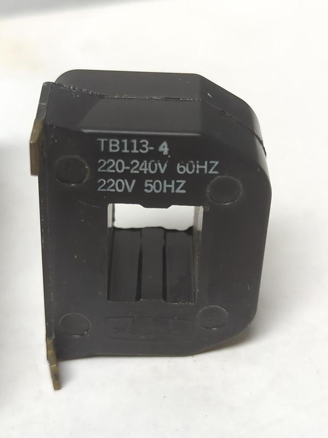 SYLVANIA,TB113-4,MAGNET COIL 220/224V NOS