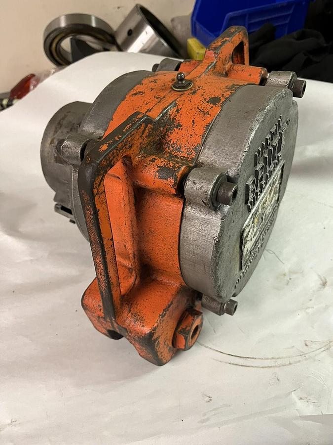 Used MARTIN BRUTE,BIG SHAKE,VIBRATOR