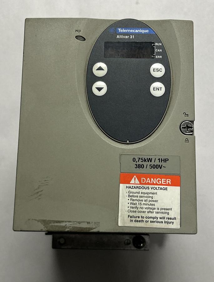 Used TELEMECANIQUE,ATV31H075N4,ADJUSTABLE SPEED DRIVE CONTROLLER