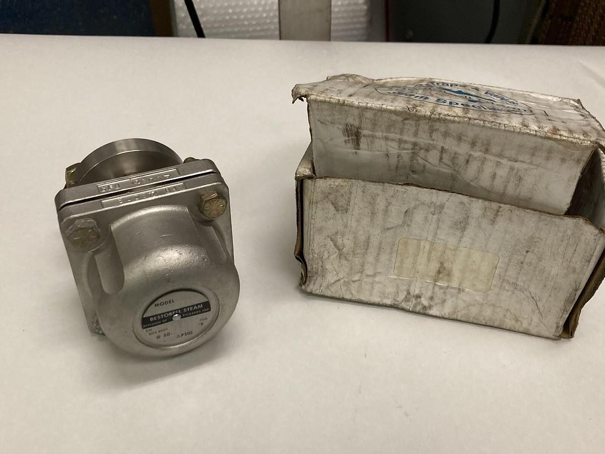 Used Bestobell,UM22,Universal Steam Trap 300 PSIG  S/N 5010966-A
