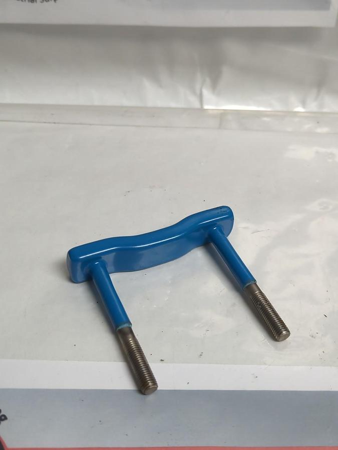 Used COMPRESSION MOUNTING CLAMP,130-B CH,BLUE MOUNTING CLAMP 5/15/96 HP PRE-OWNED