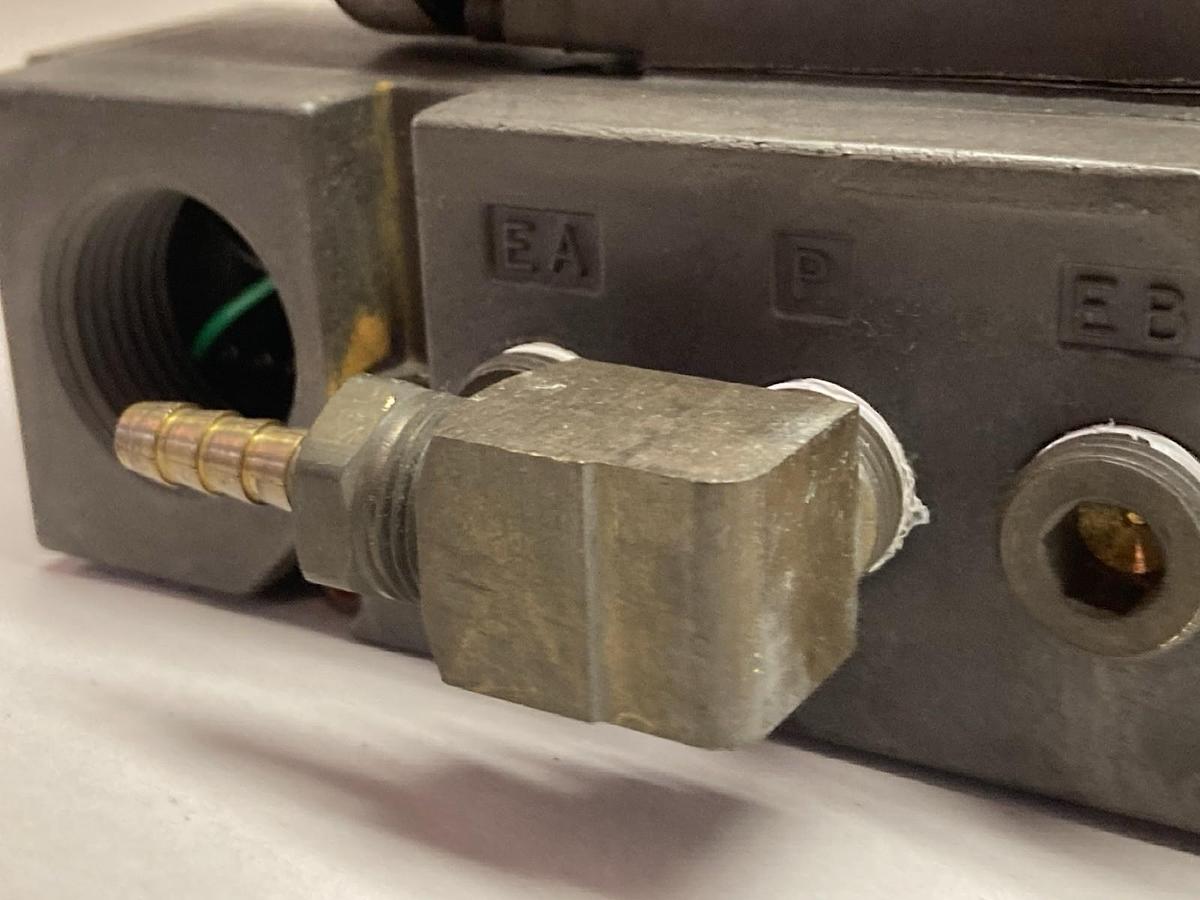 Used Numatics,082RS115J,FlexiBlok Solenoid Valve Assembly 081RS100J 6.3 Watts 24VDC