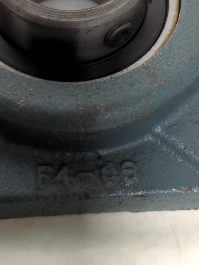 Used MCGILL,F4-06,FLANGE MOUNT BEARING 4-BOLT BASE 1-3/16 INCH BORE PRE-OWNED