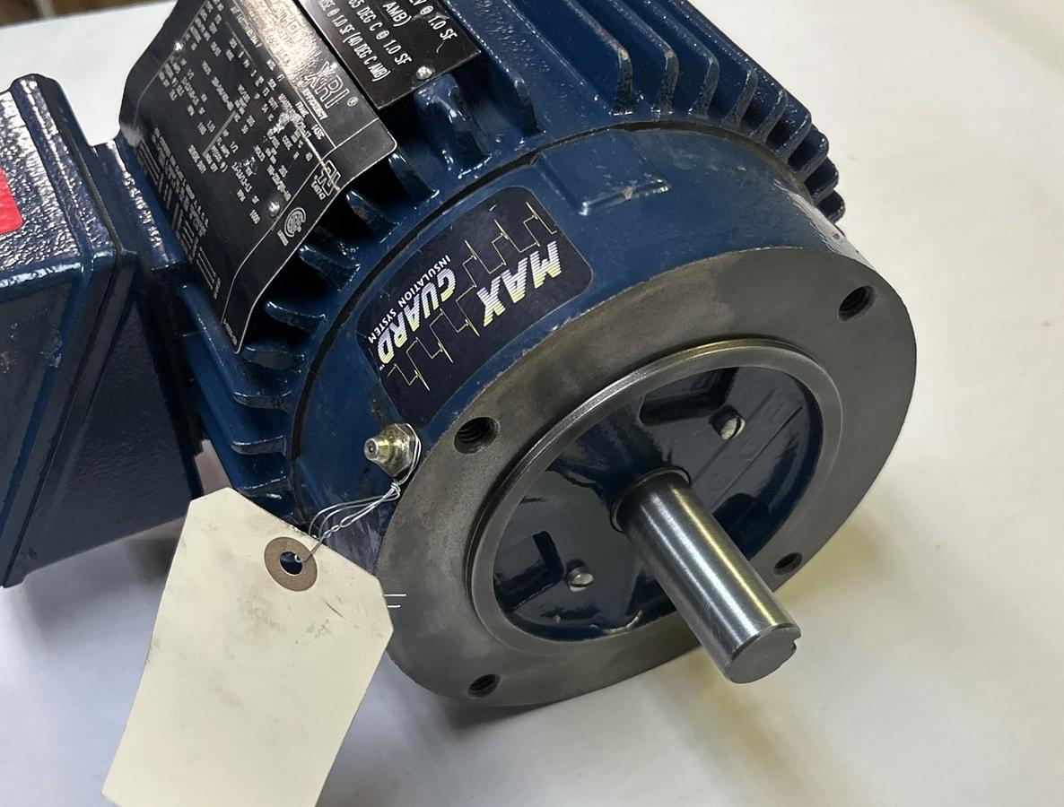 Used MARATHON,AVF143TTTN16578AA,MOTOR 1/2HP 1165RPM 200-240/400-480V 3PH 143TC FRAME